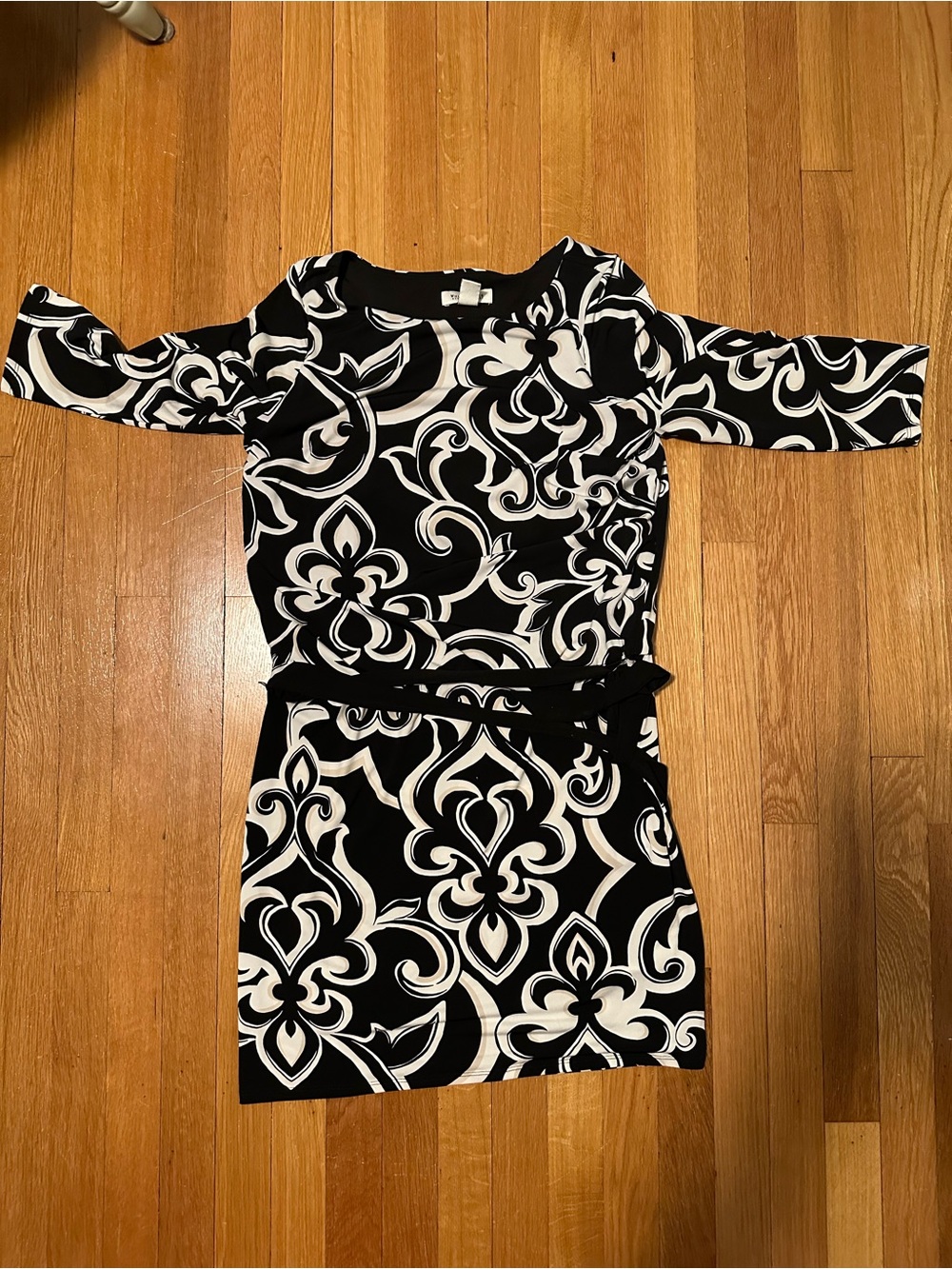 White House Black Market Black & White Swirl Print Dress